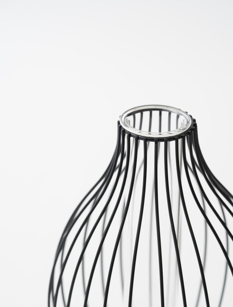 Statement Outline Vase - Schwarz