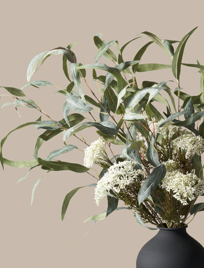 Faux Arrangement - Wilg Eucalyptus & Witte bes