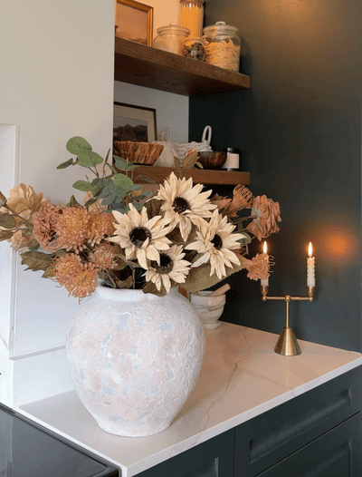 Faux herfst arrangement - groen en beige